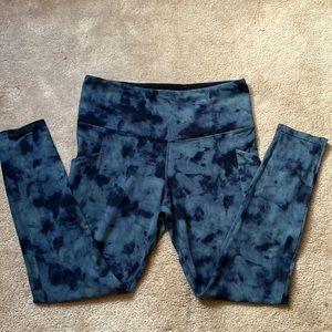 Tuff Athletics Blue TieDye Leggings Size L